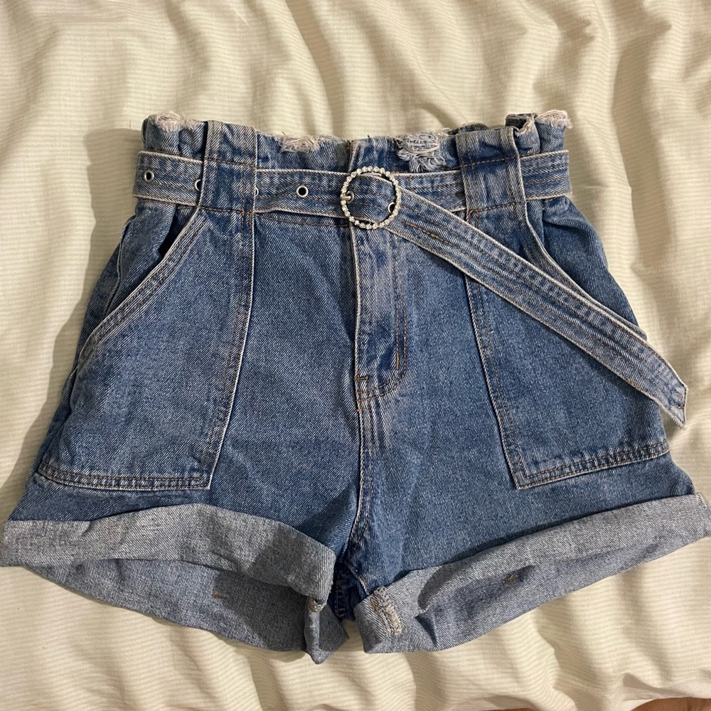 NEW HIGH RISE JEAN SHORT